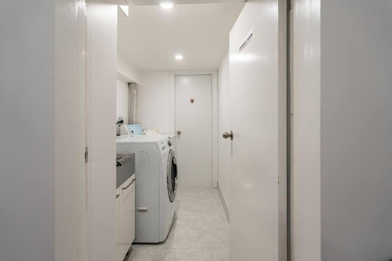 Simple & Tidy Private Rooms Торонто Экстерьер фото